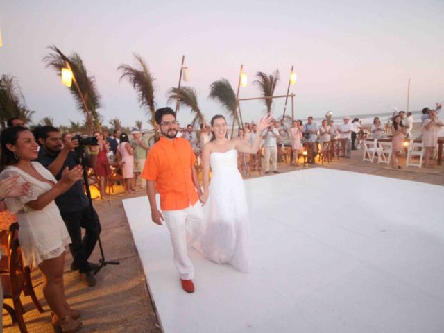 La boda de Emiliano y Estefanía en Acapulco, Guerrero 14