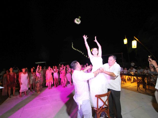 La boda de Emiliano y Estefanía en Acapulco, Guerrero 19