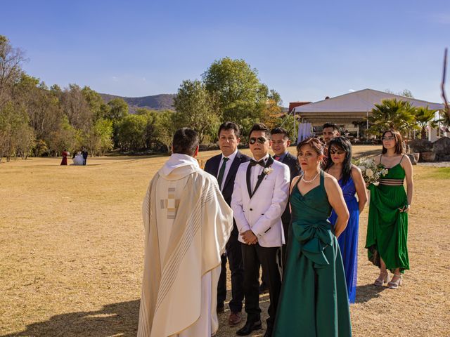 La boda de Luis y Yadhira en Soyaniquilpan de Juárez, Estado México 32