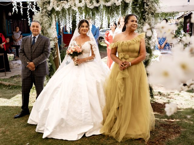 La boda de Brandon y Tonantzin en Zirahuén, Michoacán 9