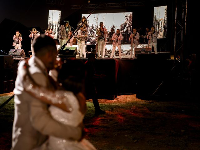 La boda de Brandon y Tonantzin en Zirahuén, Michoacán 54