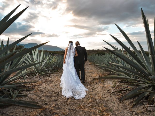 La boda de Dan y Lucy en Santiago Matatlán, Oaxaca 1