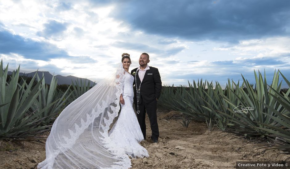 La boda de Dan y Lucy en Santiago Matatlán, Oaxaca