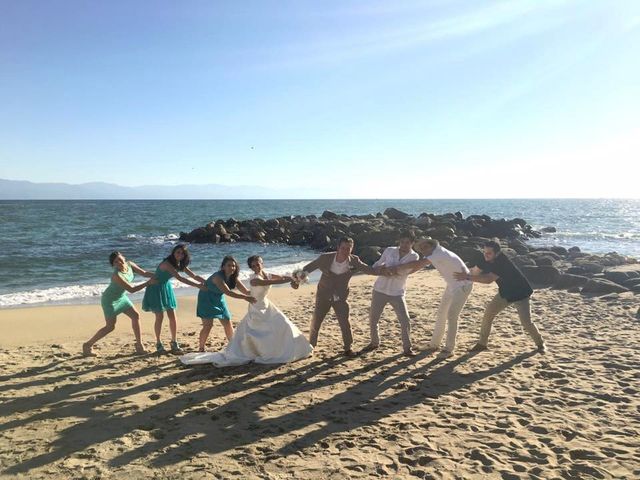 La boda de Jorge y Jennifer  en Puerto Vallarta, Jalisco 13