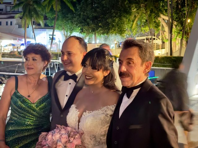 La boda de Christiam  y Alejandra  en Manzanillo, Colima 23