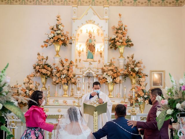 La boda de Alejandro y Erika en Jocotitlán, Estado México 8