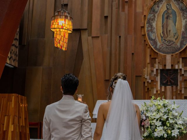 La boda de Adrián y Dulce en Coyoacán, Ciudad de México 15