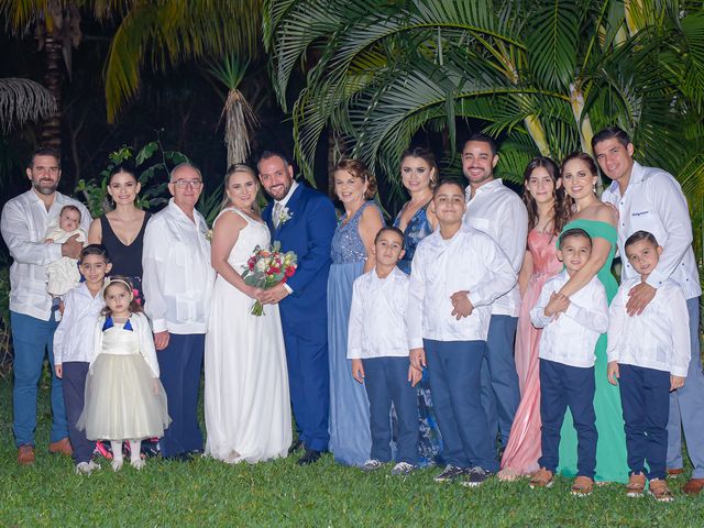 La boda de Ángel y Isabel  en Mérida, Yucatán 6