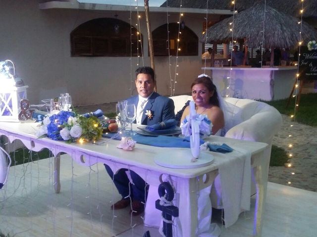 La boda de José y Brenda en Acapulco, Guerrero 29