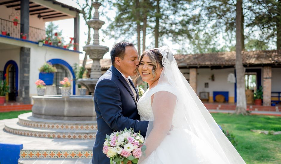 La boda de Alejandro y Erika en Jocotitlán, Estado México
