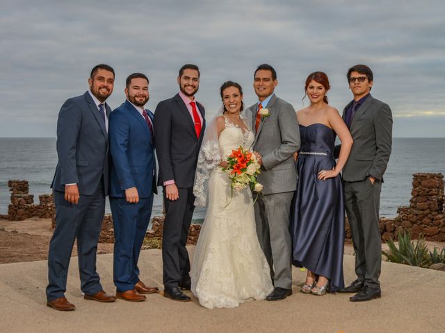 La boda de Dante y Roxana en Rosarito, Baja California 14