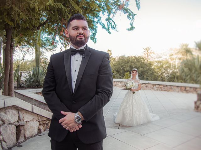 La boda de Martín y Venezia en Hermosillo, Sonora 23