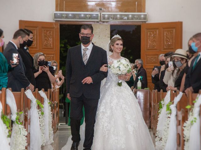 La boda de Martín y Venezia en Hermosillo, Sonora 47