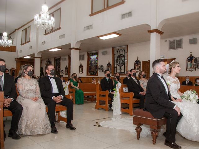 La boda de Martín y Venezia en Hermosillo, Sonora 52