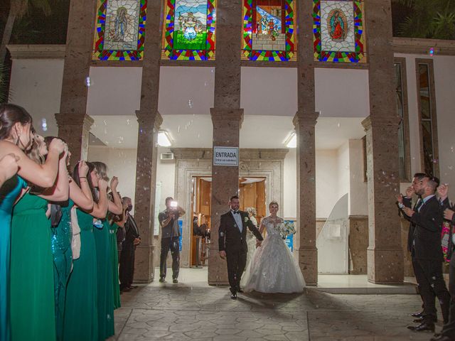 La boda de Martín y Venezia en Hermosillo, Sonora 60