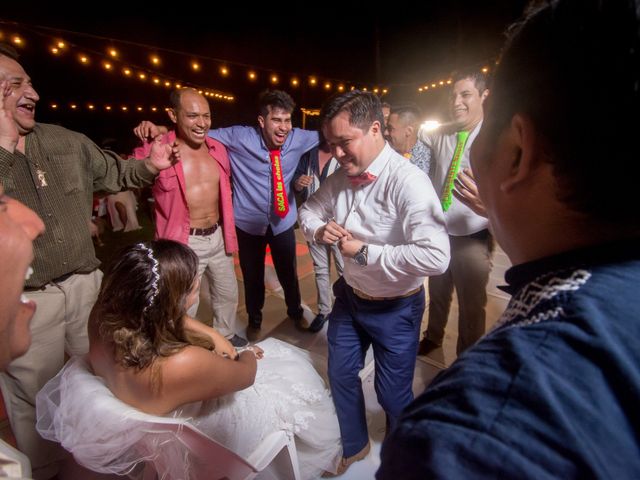 La boda de Miguel y Cythia en Acapulco, Guerrero 35