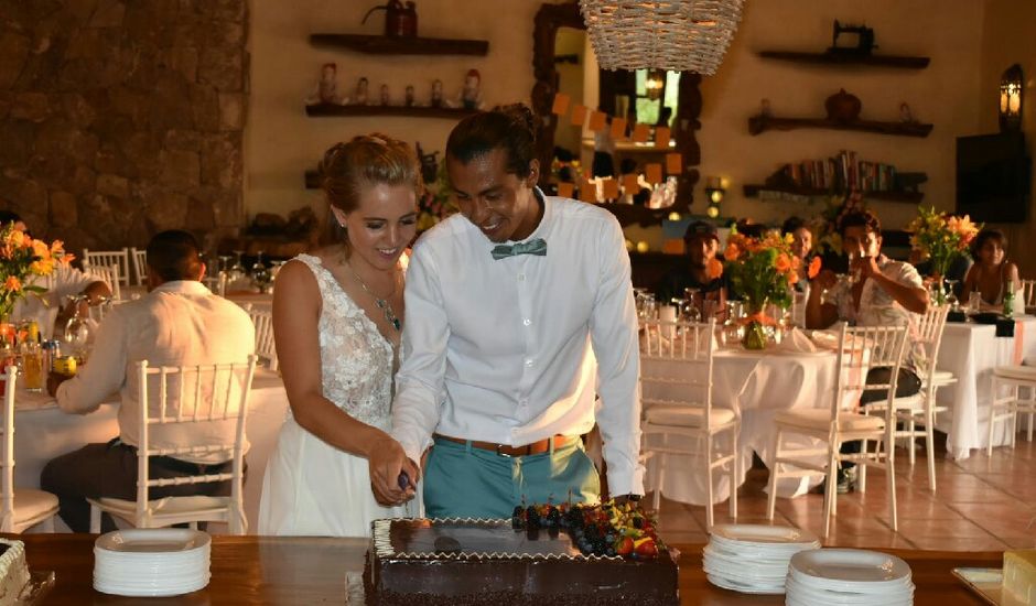 La boda de Emmanuel y Clarissa en Bahía de Banderas, Nayarit