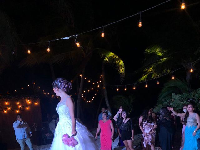 La boda de César y Andrea en Cancún, Quintana Roo 9