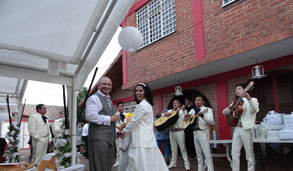 La boda de Quique y Mir en Tizayuca, Hidalgo