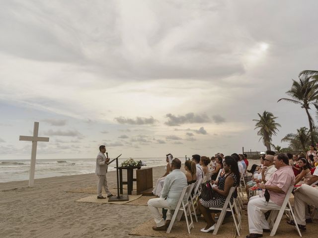 La boda de Toño y Lilian en Acapulco, Guerrero 12
