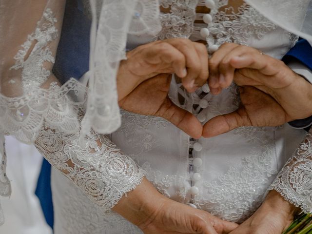 La boda de Carlos y Ileana en Coatzacoalcos, Veracruz 45