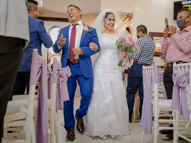 La boda de Carlos y Ileana en Coatzacoalcos, Veracruz 55