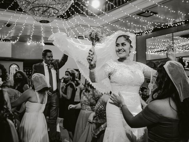 La boda de Carlos y Ileana en Coatzacoalcos, Veracruz 65