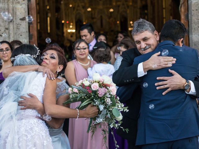 La boda de Oswaldo y Elizabeth en Zapopan, Jalisco 21