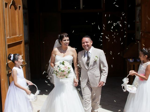 La boda de Juan Carlos y Elizabeth en Ensenada, Baja California 14