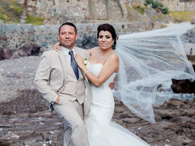 La boda de Juan Carlos y Elizabeth en Ensenada, Baja California 16