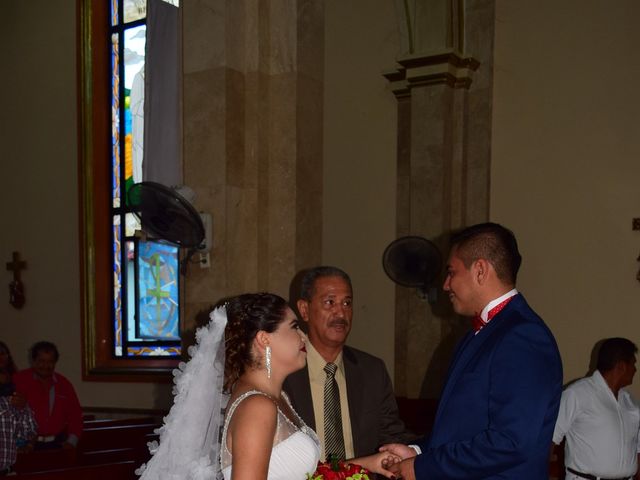 La boda de Anthony  y Estrella  en Comalcalco, Tabasco 4