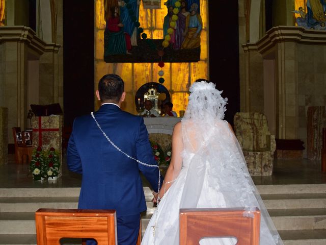 La boda de Anthony  y Estrella  en Comalcalco, Tabasco 11