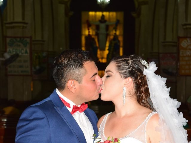 La boda de Anthony  y Estrella  en Comalcalco, Tabasco 14