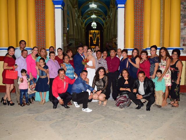 La boda de Anthony  y Estrella  en Comalcalco, Tabasco 15