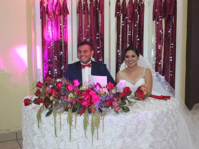 La boda de Anthony  y Estrella  en Comalcalco, Tabasco 19