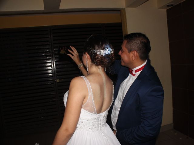La boda de Anthony  y Estrella  en Comalcalco, Tabasco 23