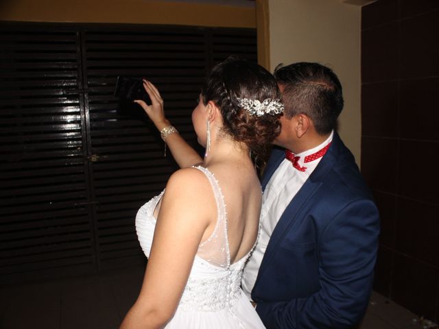 La boda de Anthony  y Estrella  en Comalcalco, Tabasco 24