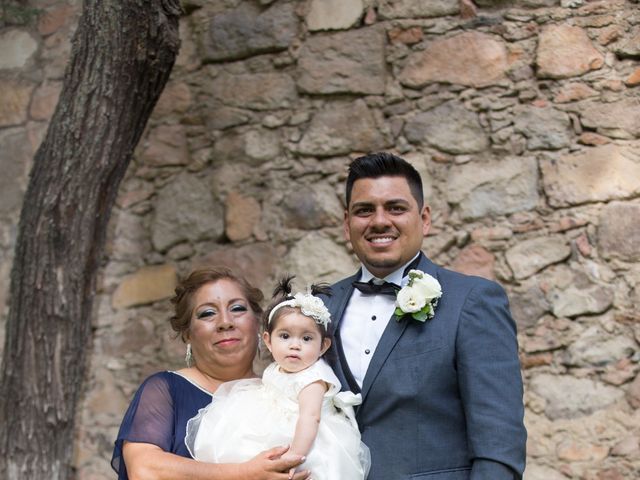 La boda de Andrea  y Octavio  en Durango, Durango 7