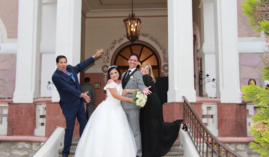 La boda de Laura  y Carlos  en Guadalajara, Jalisco