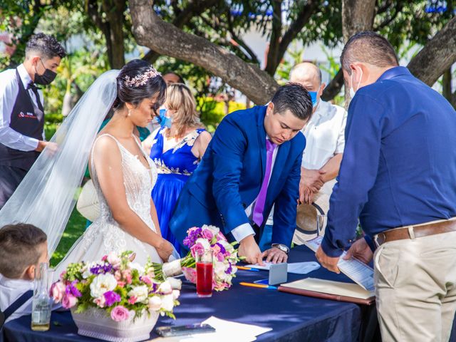 La boda de Ivan y Thalia en Xochitepec, Morelos 32