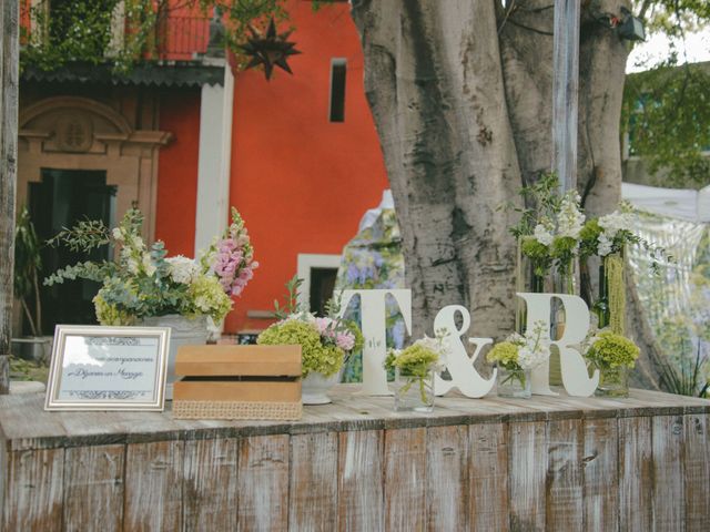 La boda de Roberto y Tatiana  en Celaya, Guanajuato 5