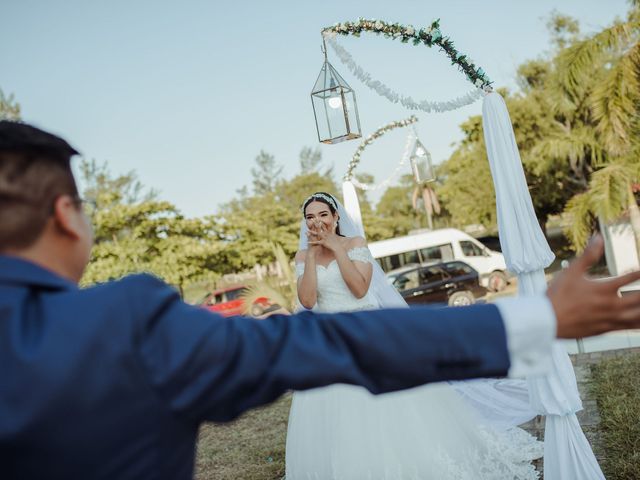 La boda de Berenice y Donato en Coatzacoalcos, Veracruz 26