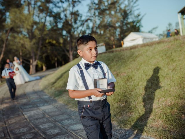 La boda de Berenice y Donato en Coatzacoalcos, Veracruz 39