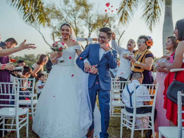 La boda de Berenice y Donato en Coatzacoalcos, Veracruz 60