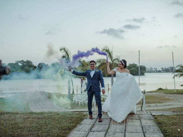 La boda de Berenice y Donato en Coatzacoalcos, Veracruz 67