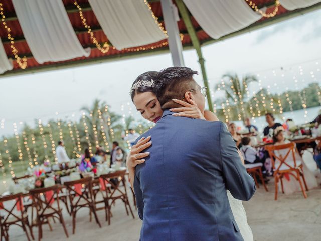 La boda de Berenice y Donato en Coatzacoalcos, Veracruz 79