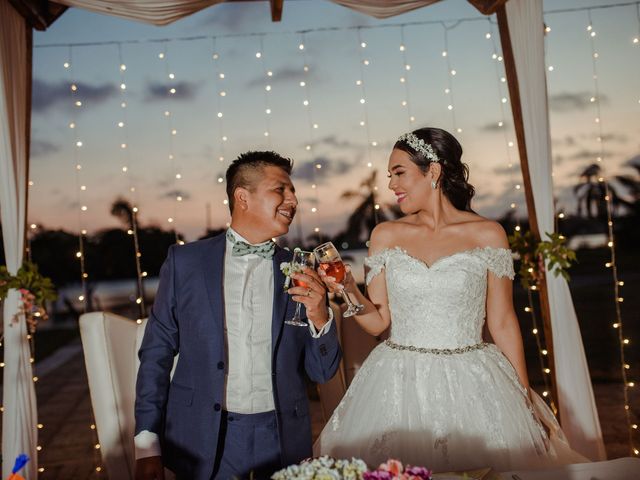 La boda de Berenice y Donato en Coatzacoalcos, Veracruz 89