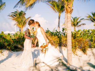 La boda de Sabrina y Mary
