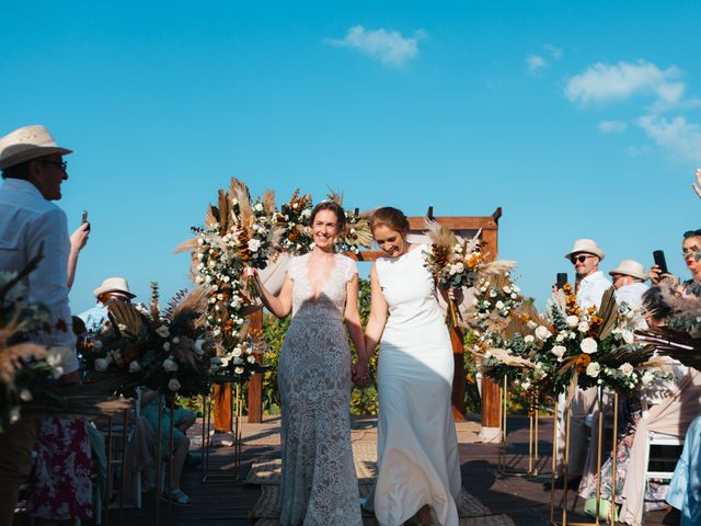 La boda de Mary y Sabrina en Isla Mujeres, Quintana Roo 23