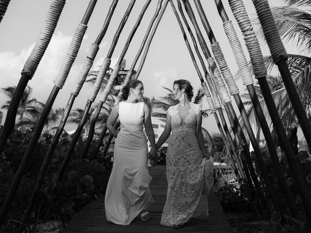 La boda de Mary y Sabrina en Isla Mujeres, Quintana Roo 31
